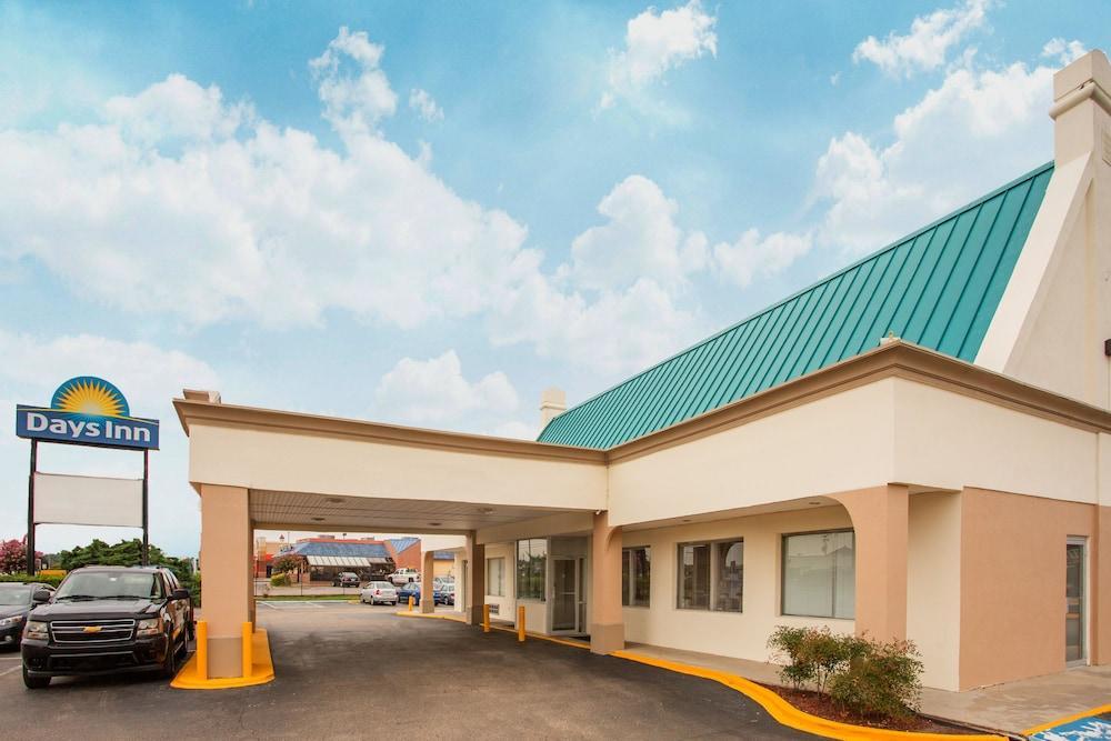 Days Inn By Wyndham Chester Εξωτερικό φωτογραφία