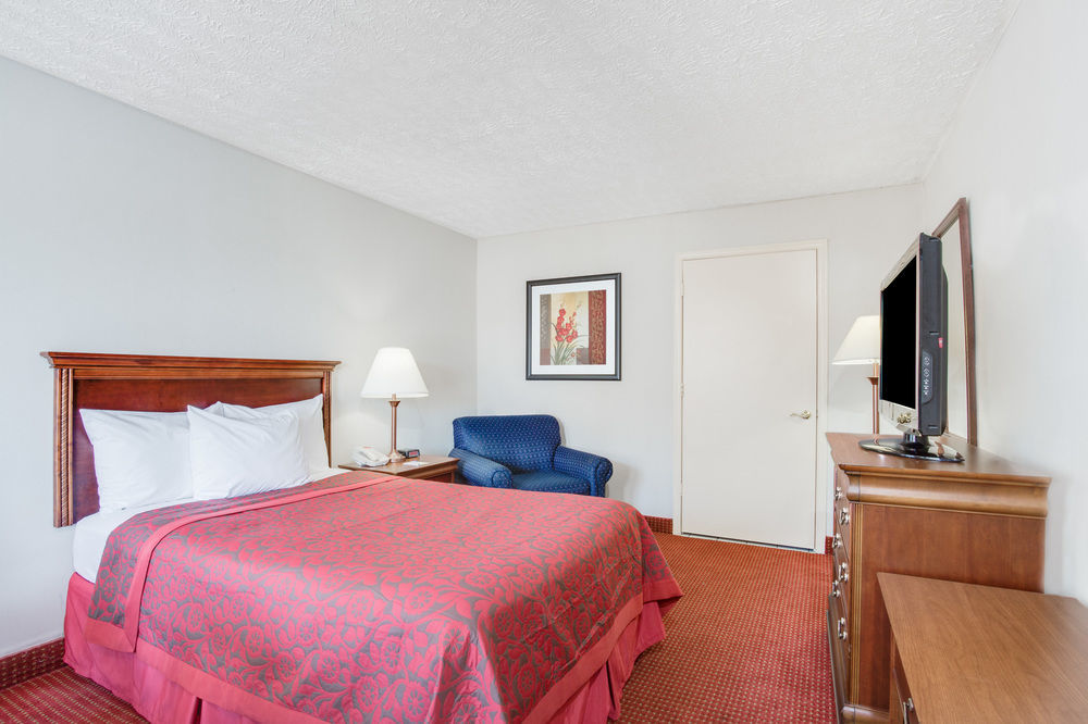 Days Inn By Wyndham Chester Εξωτερικό φωτογραφία